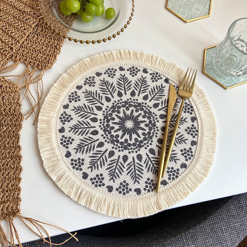 4 Pcs Beige and Grey Boho Chic Woven Cotton Placemat with Tassels – Nordic Bohemian Style(Tableware is a prop for shooting and is not included)