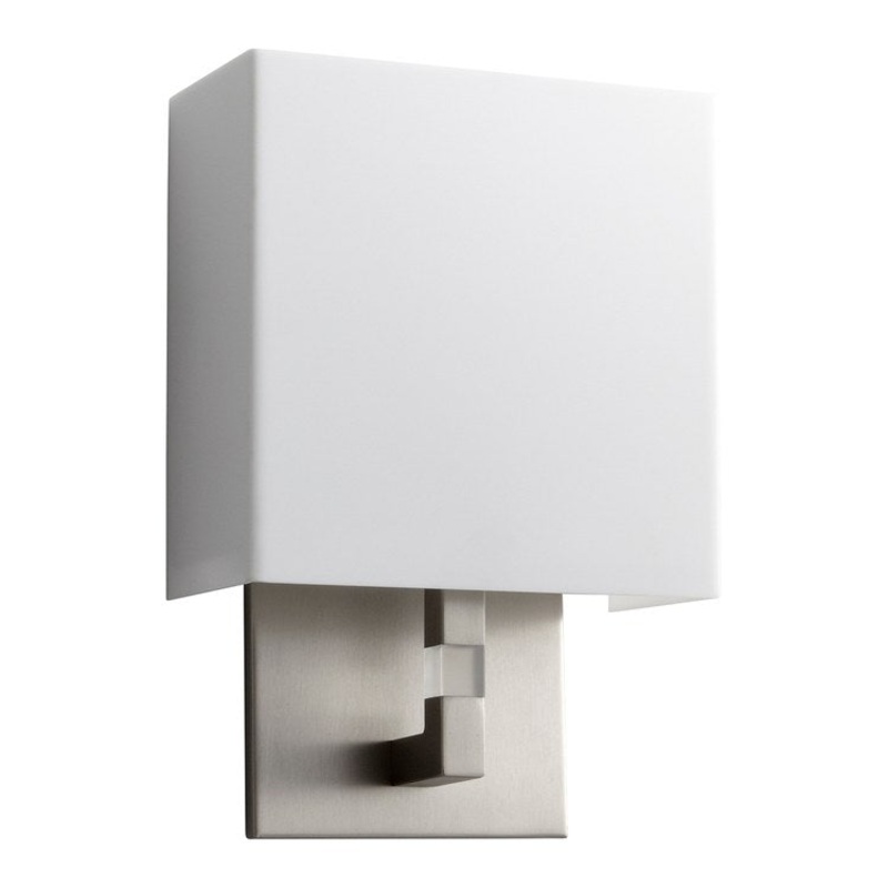 Chameleon Single-Light Bathroom Wall Sconce – Satin Nickel