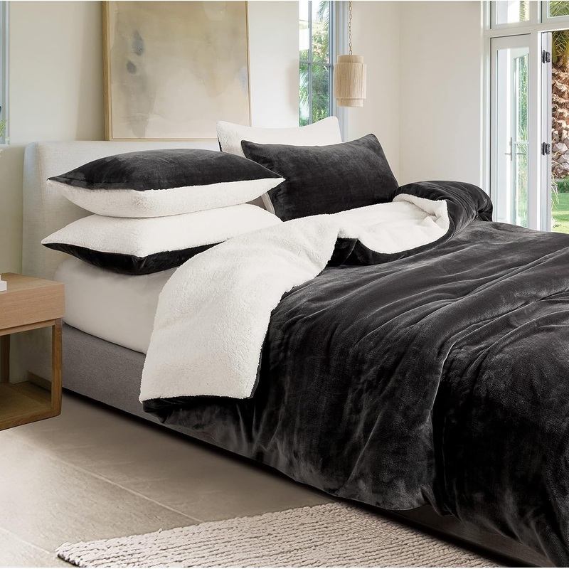 2-in-1 Teddy Sherpa Quilt Cover Set (Queen Size – Charcoal)