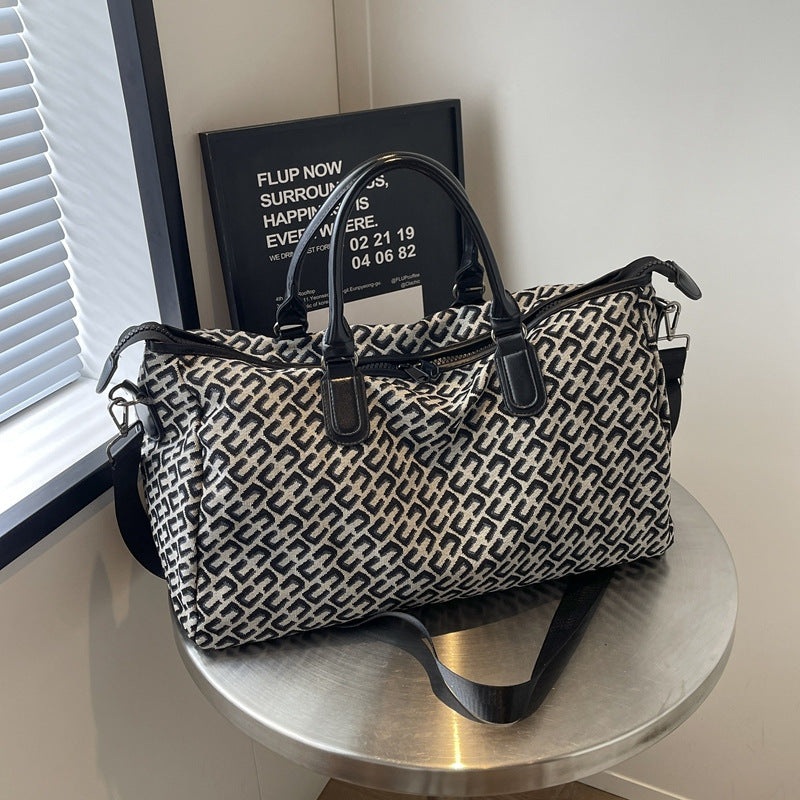 Black Stylish Geometric Pattern Travel Duffel Bag – Large Capacity Lightweight Weekender & Gym Bag