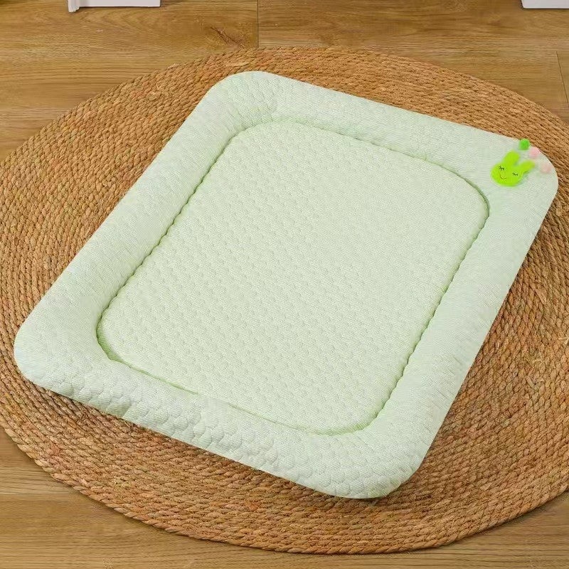Green Breathable Cooling Pet Mat – Ice Bean Summer Bed for Small Dogs (S : 35x47cm)