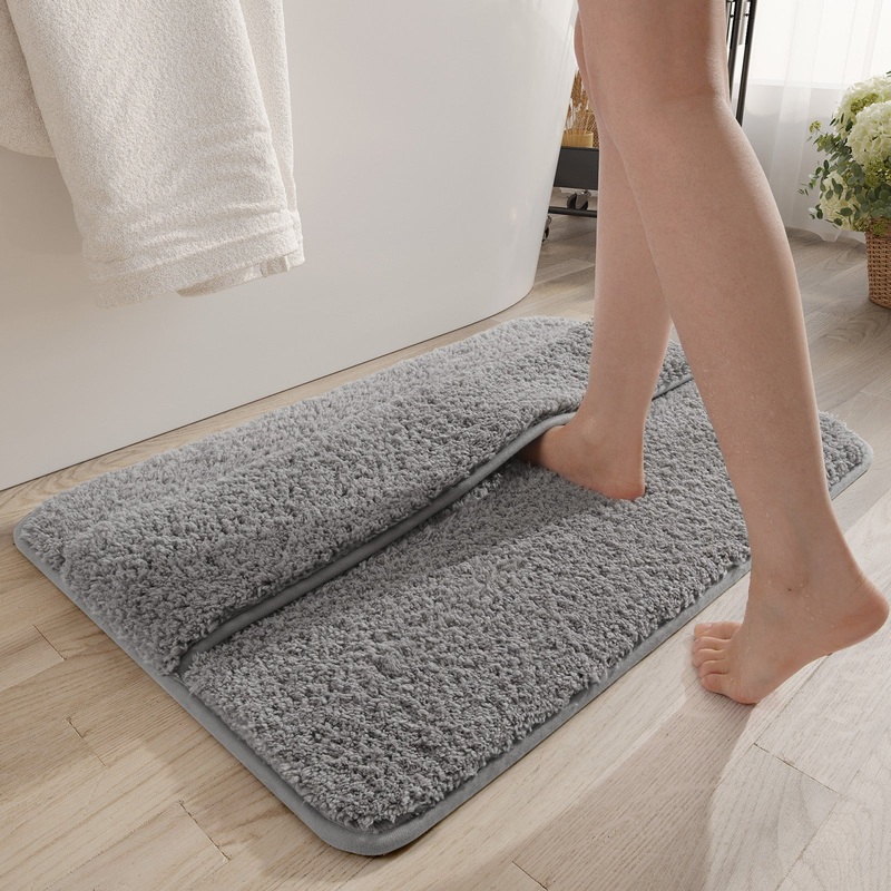 Grey Ultra Absorbent Plush Bath Mat – Non-Slip Bathroom Rug with Innovative Foot Drying Pocket