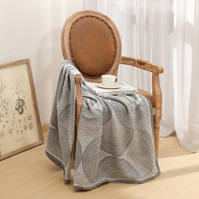Grey Luxurious Paisley Jacquard Throw Blanket – Soft Wool Blend with Tassels, 120x150cm, Lightweight Sofa & Nap Blanket