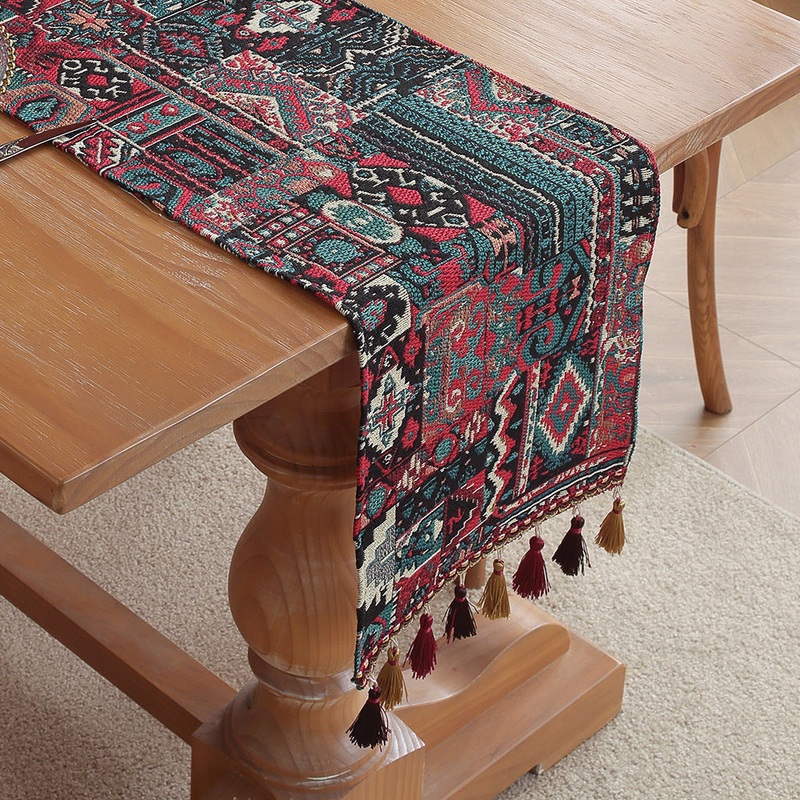 Oil Painting Medal American Retro Jacquard Embroidered Table Runner – Light Luxury Table Mat 30cm x 180cm with Tassels